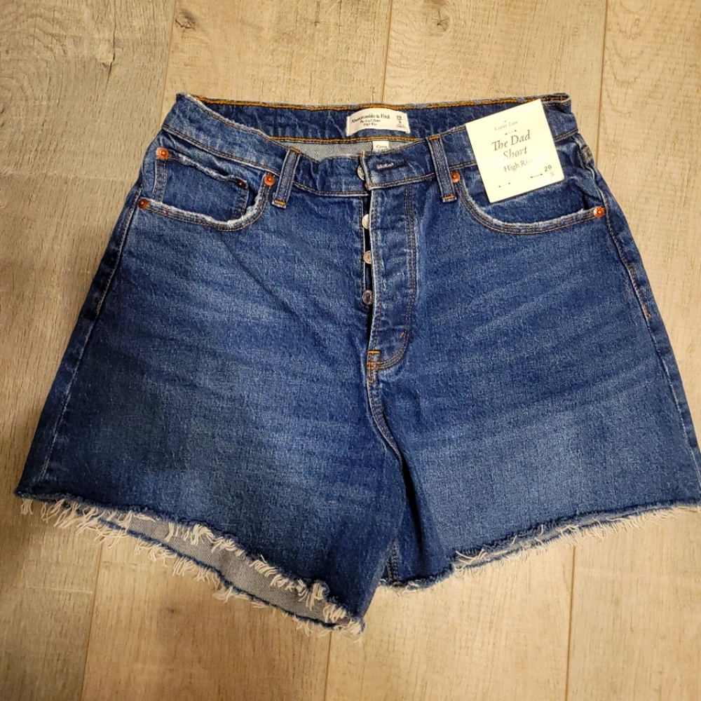 Abercrombie and Fitch “The Dad Short” High Rise Curve Love Shorts Size 29/8